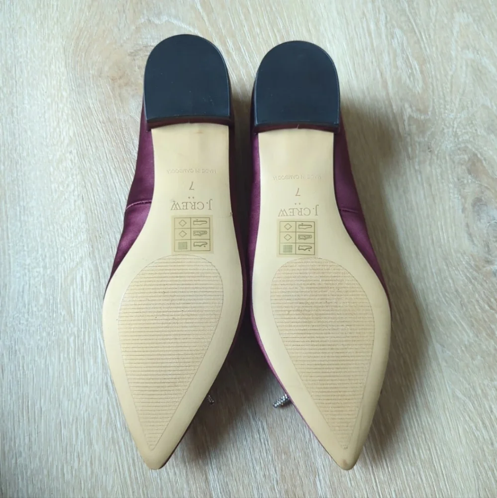 J Crew Womens Flat Size 7 Burgundy Satin Pointy Toe Dress Shoe Crystal Bow Comfy